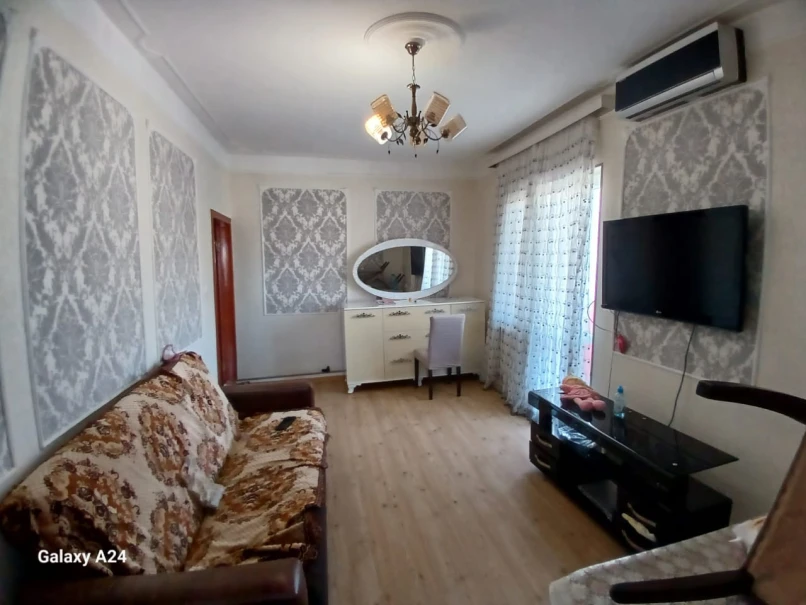 2 otaqlı Köhnə tikili satılır Yasamal, 45 m² – 120 000 ₼