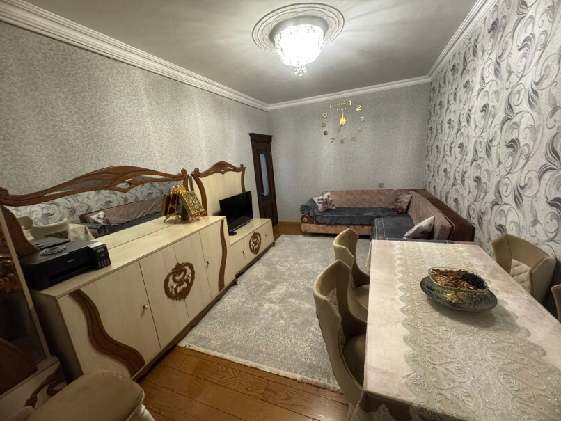 4 otaqlı Köhnə tikili satılır Suraxanı, 110 m² – 185 000 ₼
