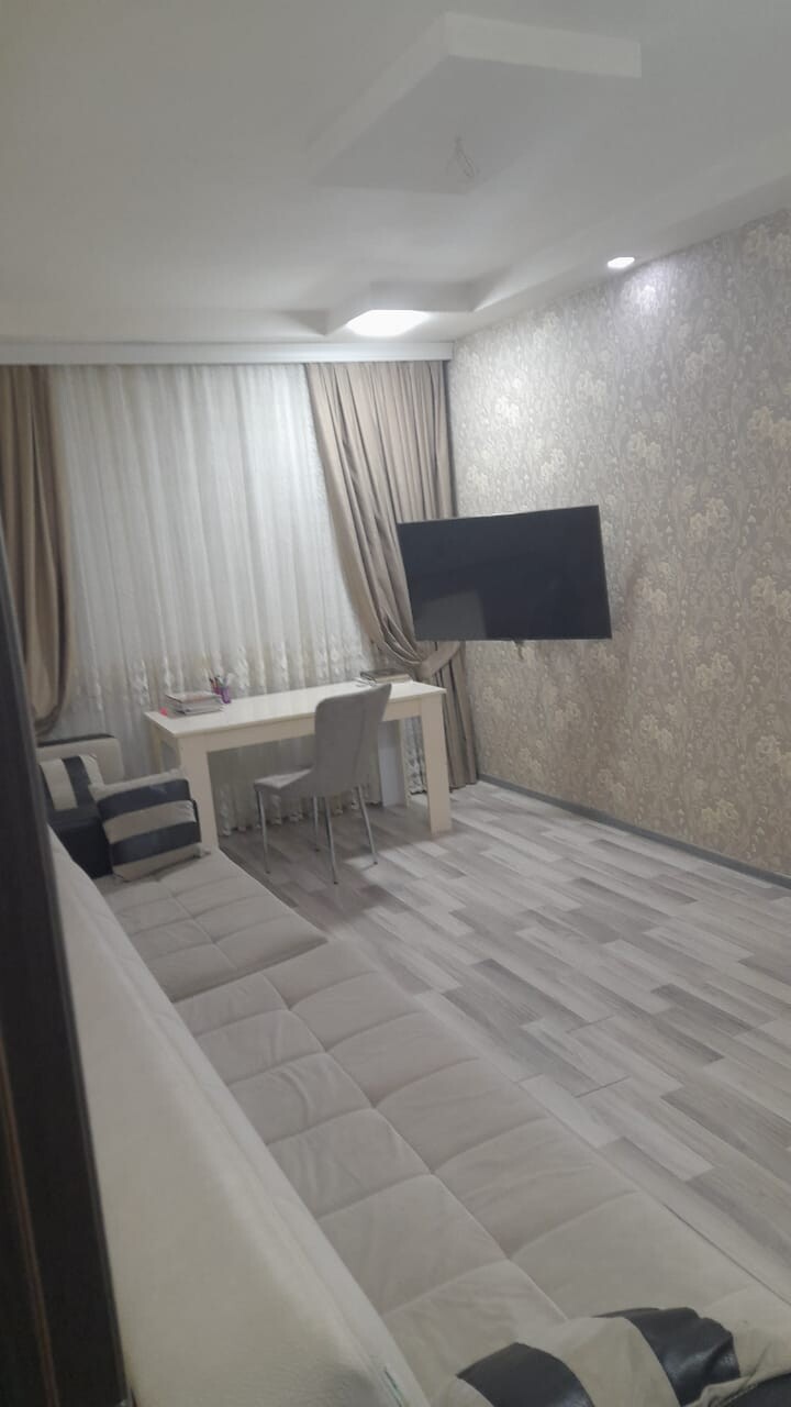 4 otaqlı Köhnə tikili satılır Suraxanı, 100 m² – 185 000 ₼